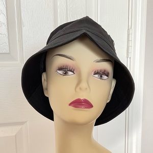 Black Bucket Hat, Unisex, NWOT,  22-24"